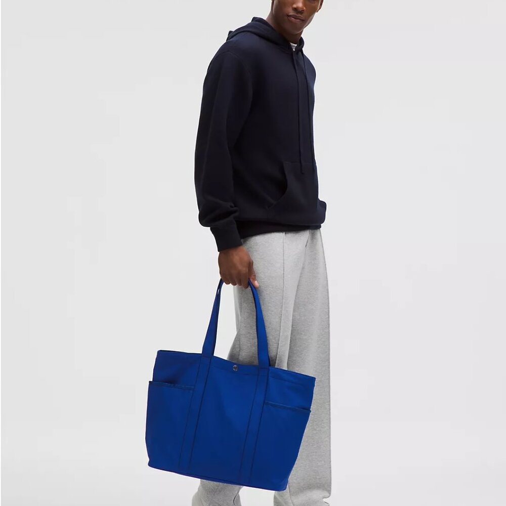 Lululemon Daily Multi-Pocket Tote Bag 20L in Riverside Blue, BNWT - Picture 2 of 5